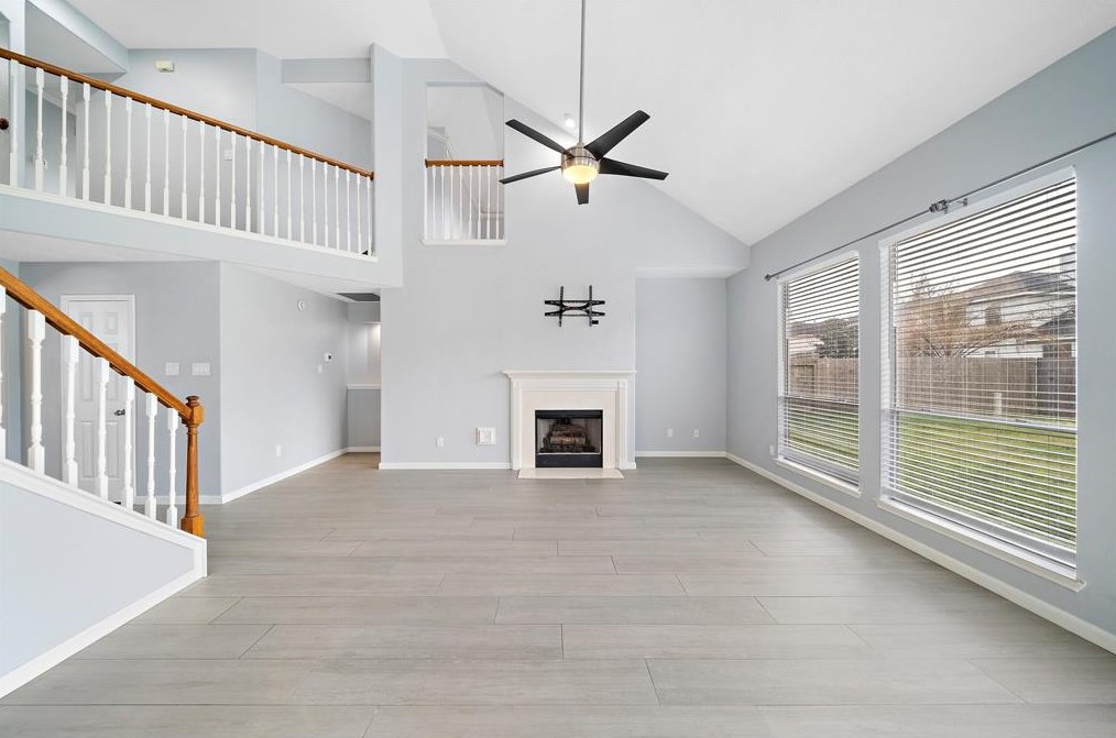 17527 Copper Lakes Dr, Houston TX  77095-4493 exterior