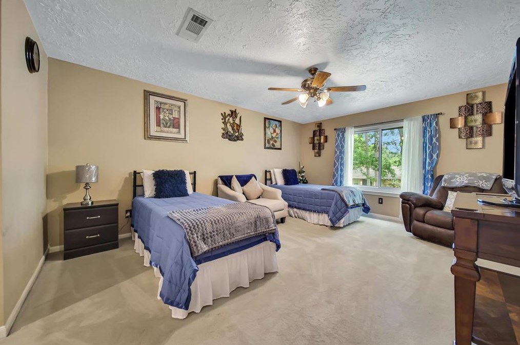 2302 Middle Crk Dr, Humble TX 77339-1821 exterior