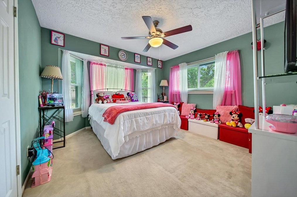 2302 Middle Crk Dr, Humble TX 77339-1821 exterior