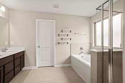 15602 Cliffside Arbor Lane, Houston, TX 77044 - Photo 15