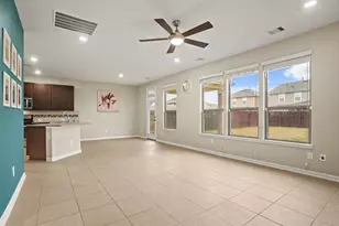 15602 Cliffside Arbor Ln, Houston, TX 77044 - Photo 5