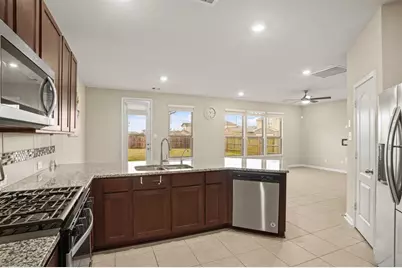 15602 Cliffside Arbor Lane, Houston, TX 77044 - Photo 11