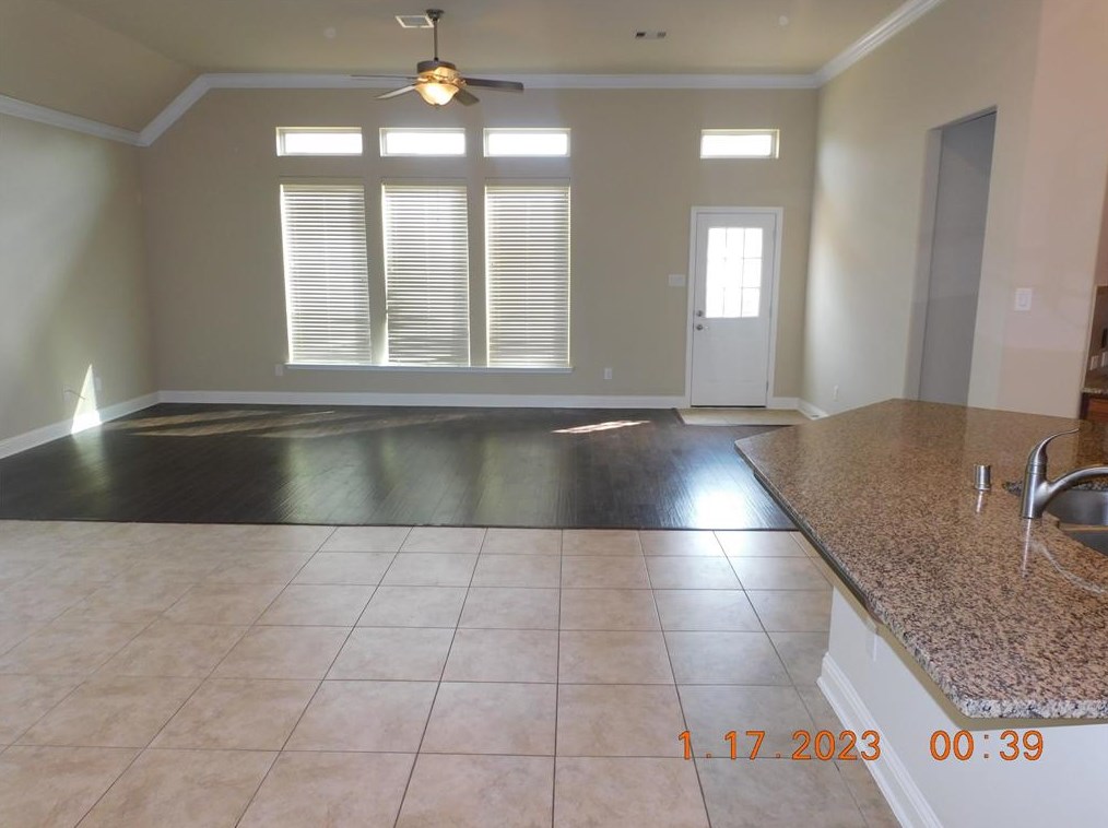 1523 Tyler Point Ln, Houston TX  77089-1453 exterior