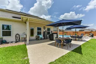 2501 Staplewood Spgs Dr, Pearland, TX 77089 - Photo 17