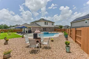 2501 Staplewood Spgs Dr, Pearland, TX 77089 - Photo 9