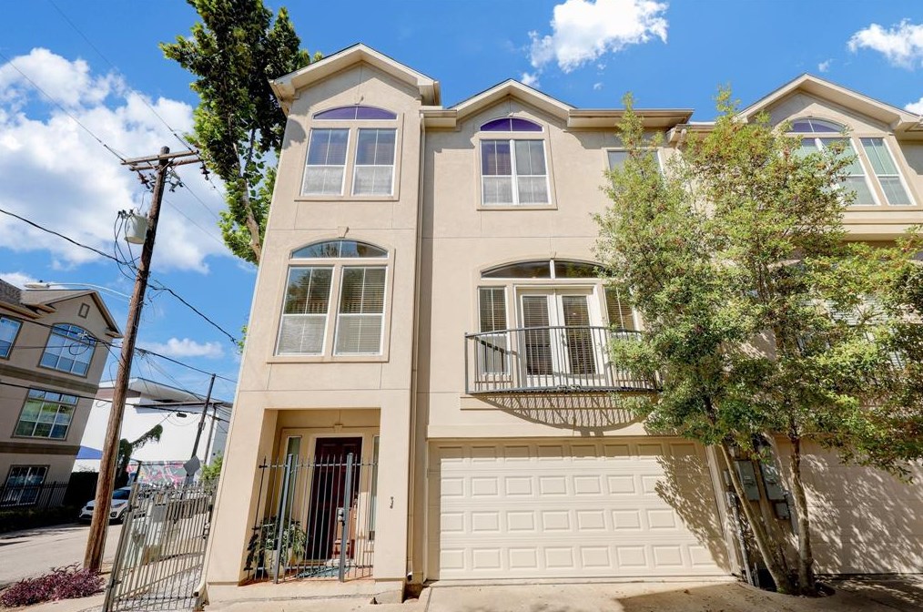 922 Asbury St, Houston TX  77007-5149 exterior