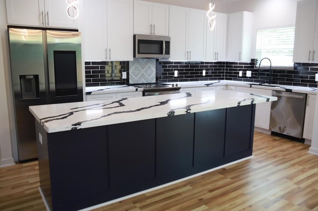 5126 Lyndhurst Dr, Houston TX  77033-2906 exterior