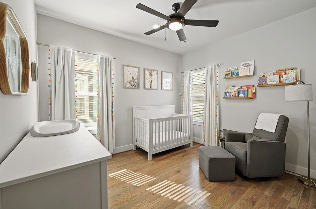 921 33 St, Houston TX  77022-5104 exterior