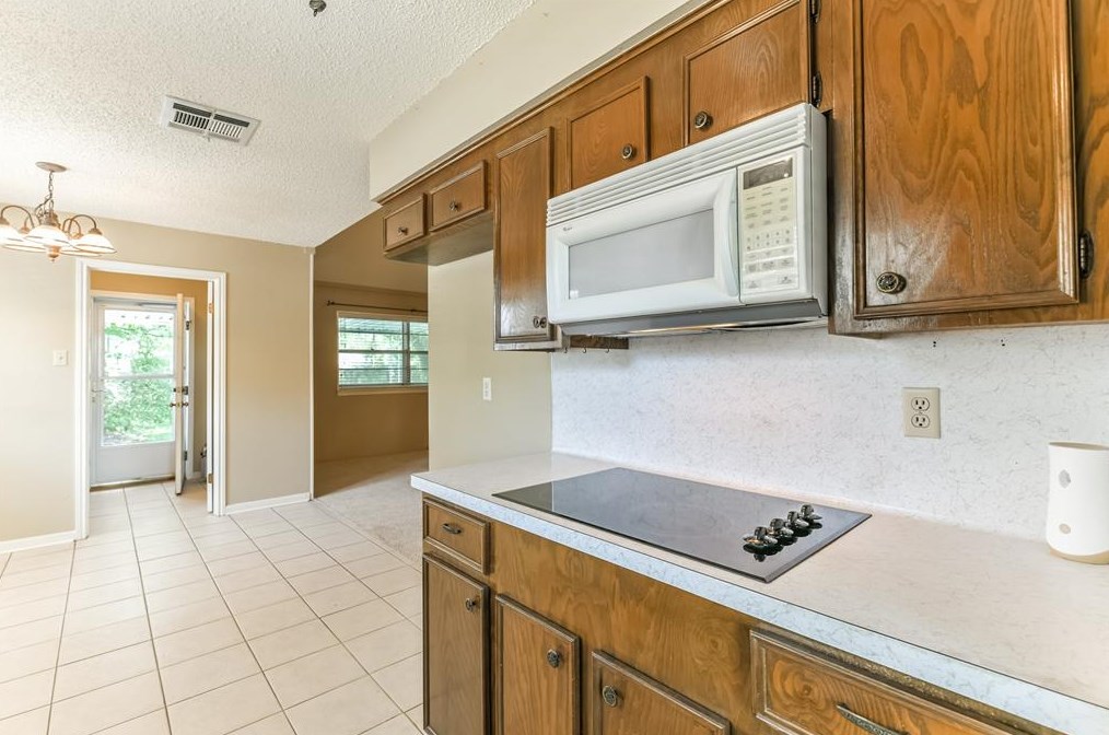 11323 Marrs Dr, Houston TX  77065-2108 exterior