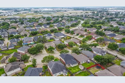 10114 Sand Tracks Court, Houston, TX 77064 - Photo 9