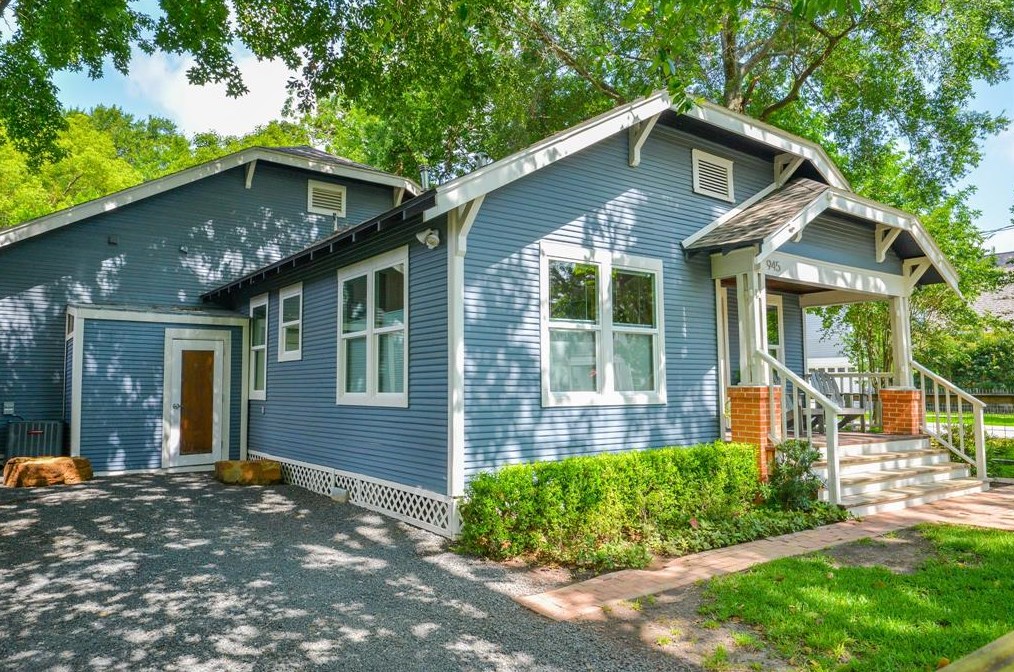 945 Allston St, Houston TX  77008-6819 exterior