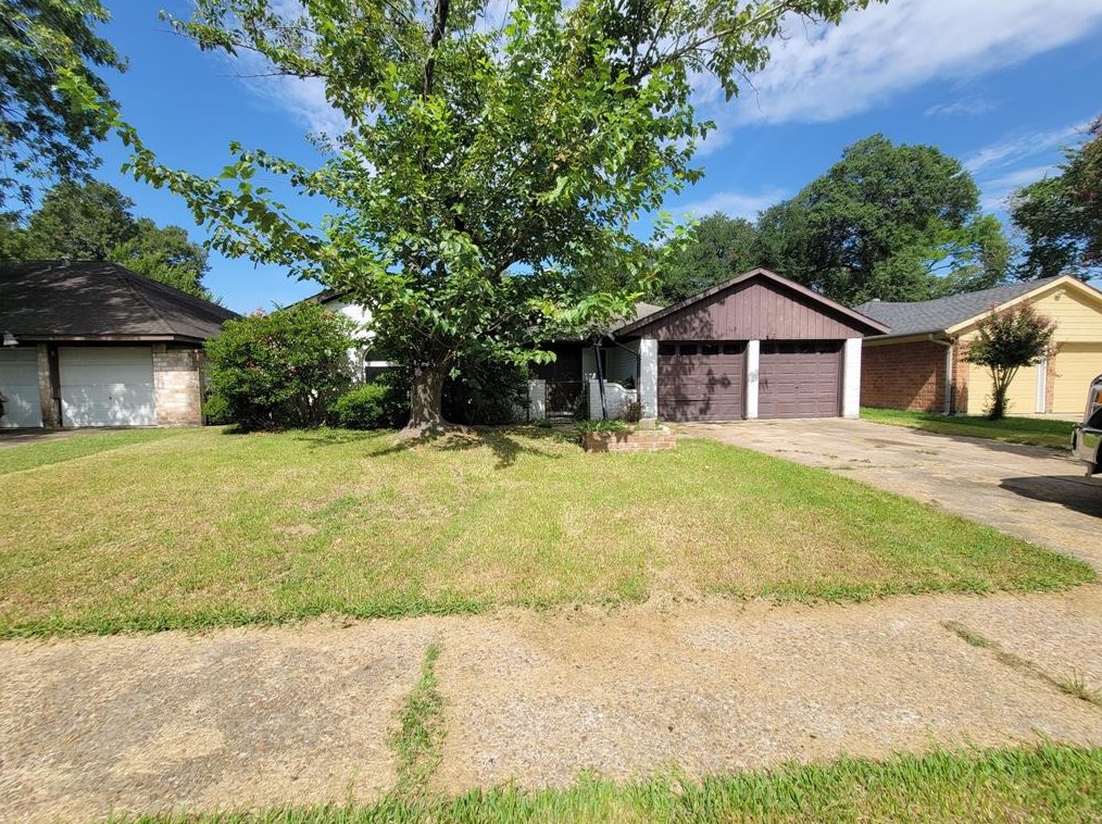 222 Evanston St, Houston TX  77015-1612 exterior