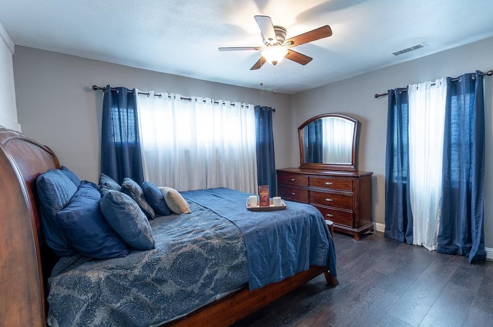 5718 Winding Crk Way, Houston TX  77017-6816 exterior