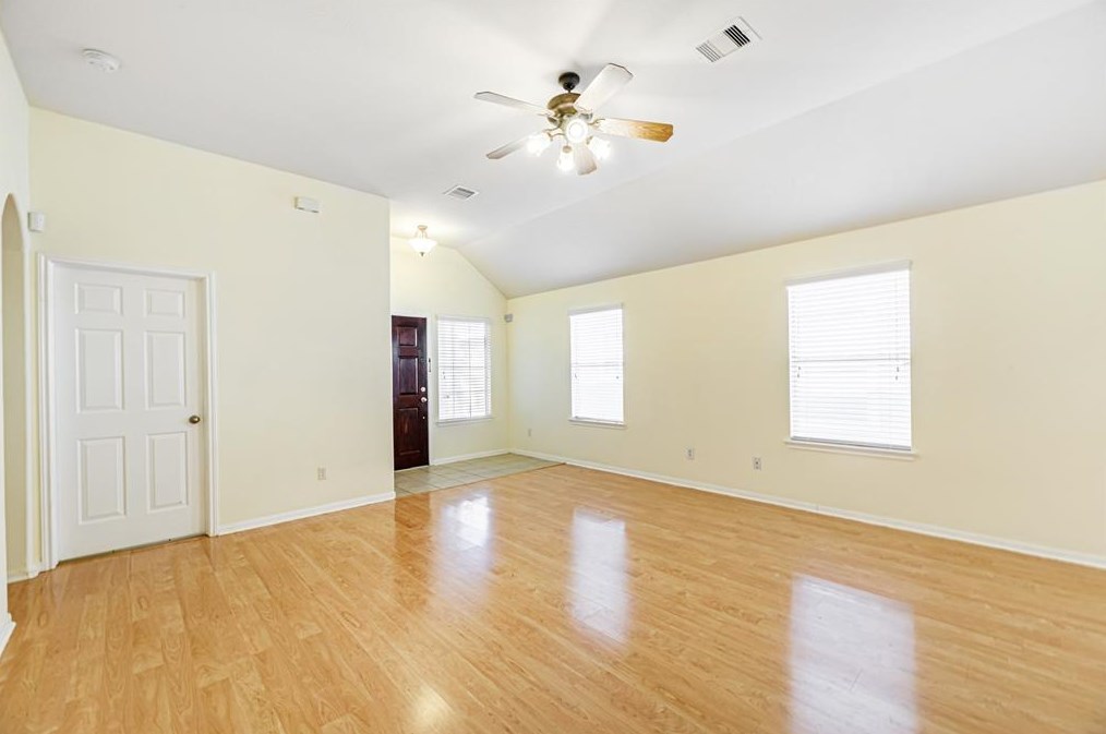 10834 Windfern Lakes St, Houston TX  77064-3124 exterior