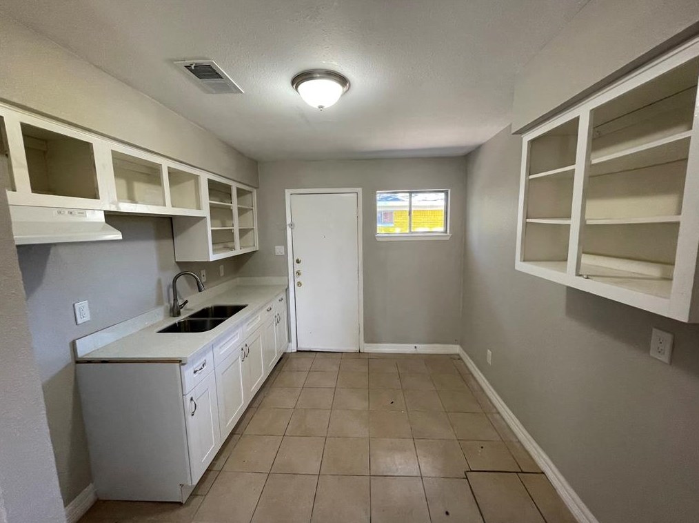 7807 Glass St, Houston TX  77016-6244 exterior