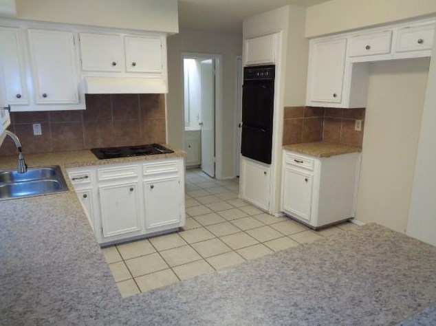 15426 Swan Creek Dr, Houston TX  77095-2018 exterior