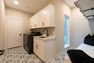 10023 Piping Rock Ln, Houston, TX 77042 - Photo 21