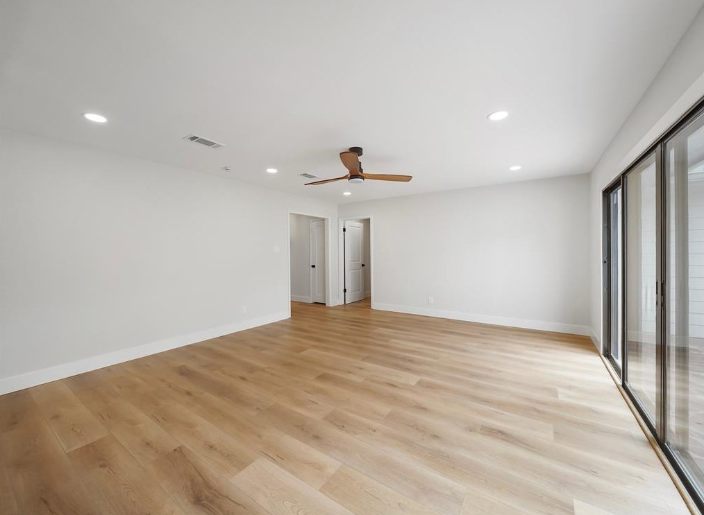 2807 Quincannon Ln, Houston TX 77043-1202 exterior