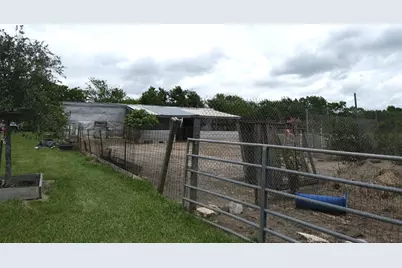 10912 Fm 523 Road, Angleton, TX 77515 - Photo 9