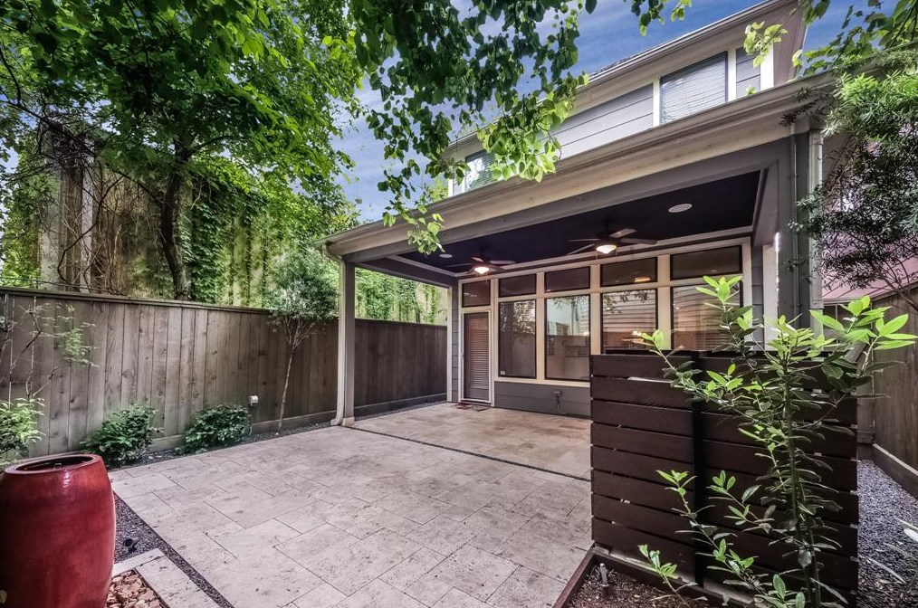 5337 Kansas St, Houston TX  77007-1212 exterior