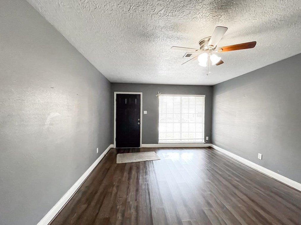850 Regal St, Houston TX  77034-1231 exterior