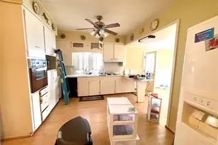 416 W Burleson St, Wharton, TX 77488 - Photo 5