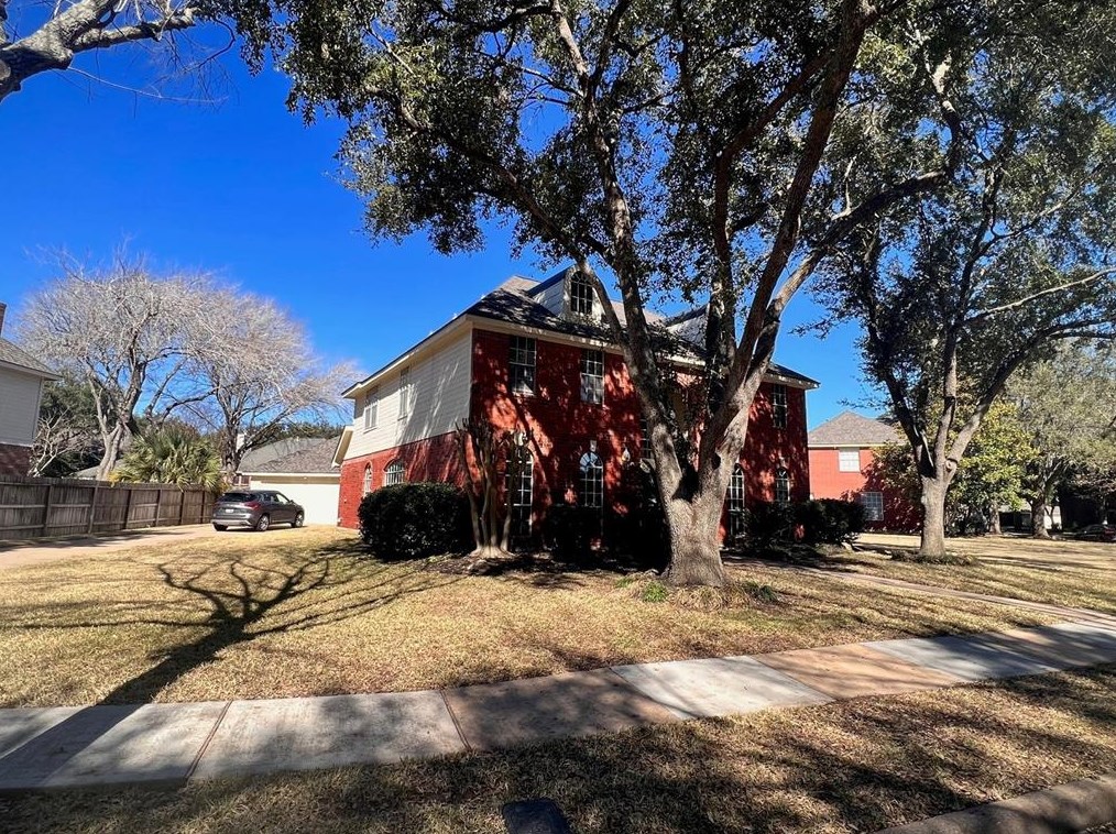 5915 Pendelton Place Dr, Sugar Land TX  77479-5051 exterior