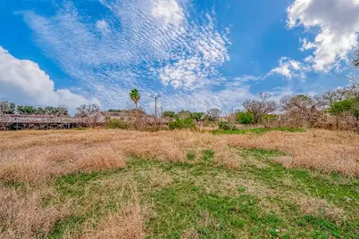 10403 Forum Park Drive, Houston, TX 77036 - Photo 11