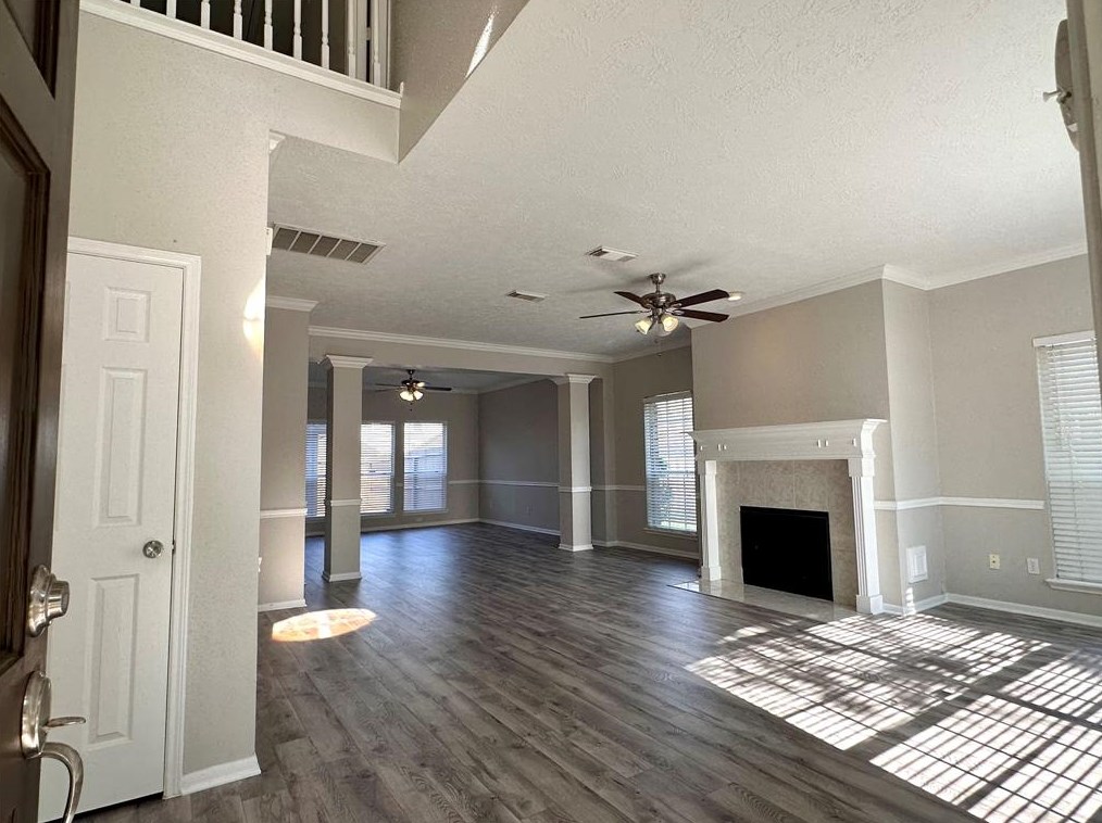 1281 El Camino Village Dr, Houston TX  77058-3080 exterior