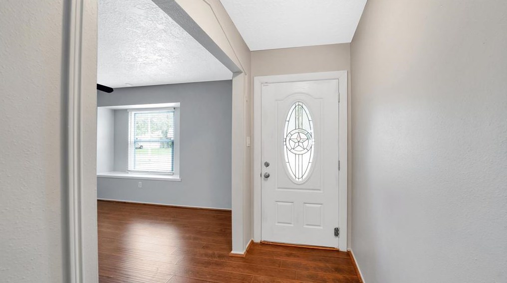 11519 Ensbrook Dr, Houston TX  77099-4706 exterior