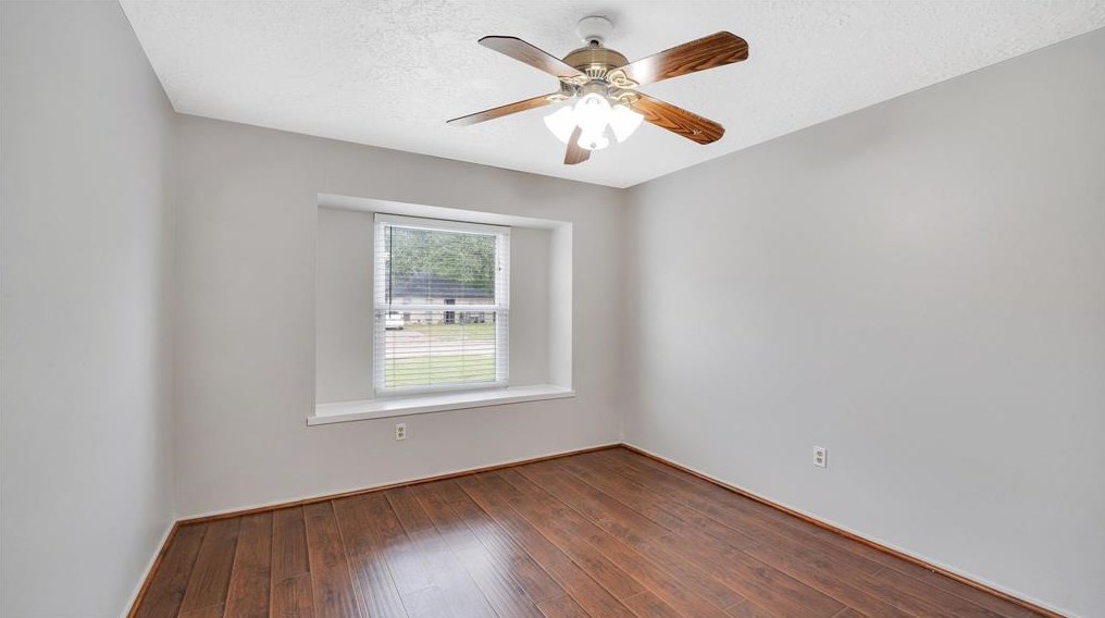 11519 Ensbrook Dr, Houston TX  77099-4706 exterior