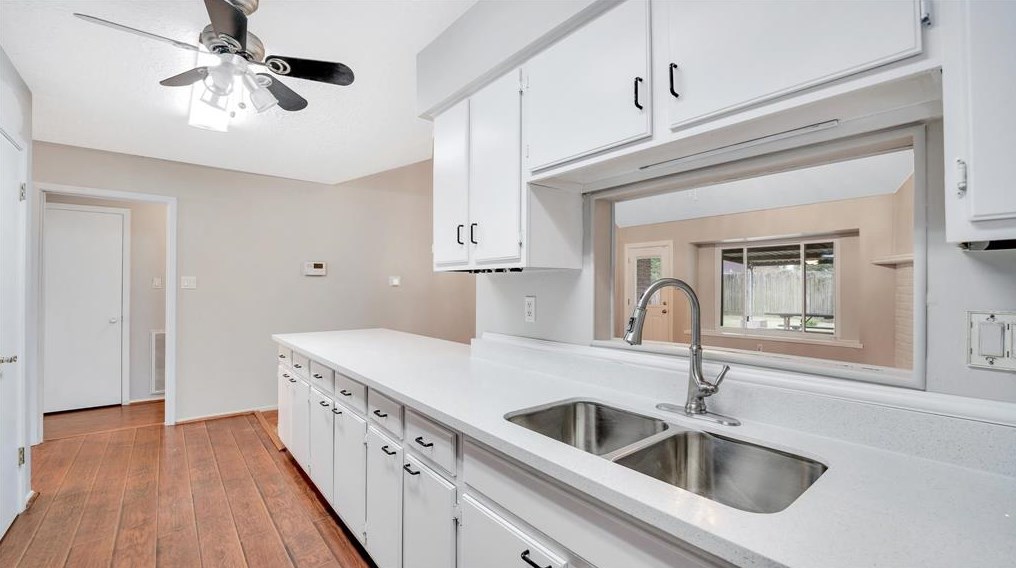 11519 Ensbrook Dr, Houston TX  77099-4706 exterior