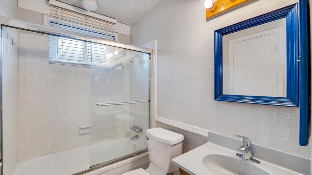 11519 Ensbrook Dr, Houston TX  77099-4706 exterior