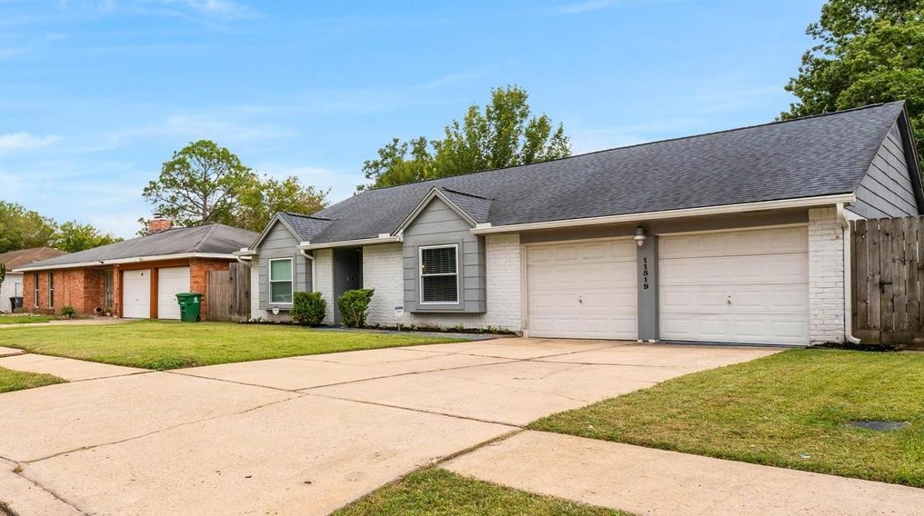 11519 Ensbrook Dr, Houston TX  77099-4615 exterior