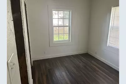 634 E Bernard Street, West Columbia, TX 77486 - Photo 5