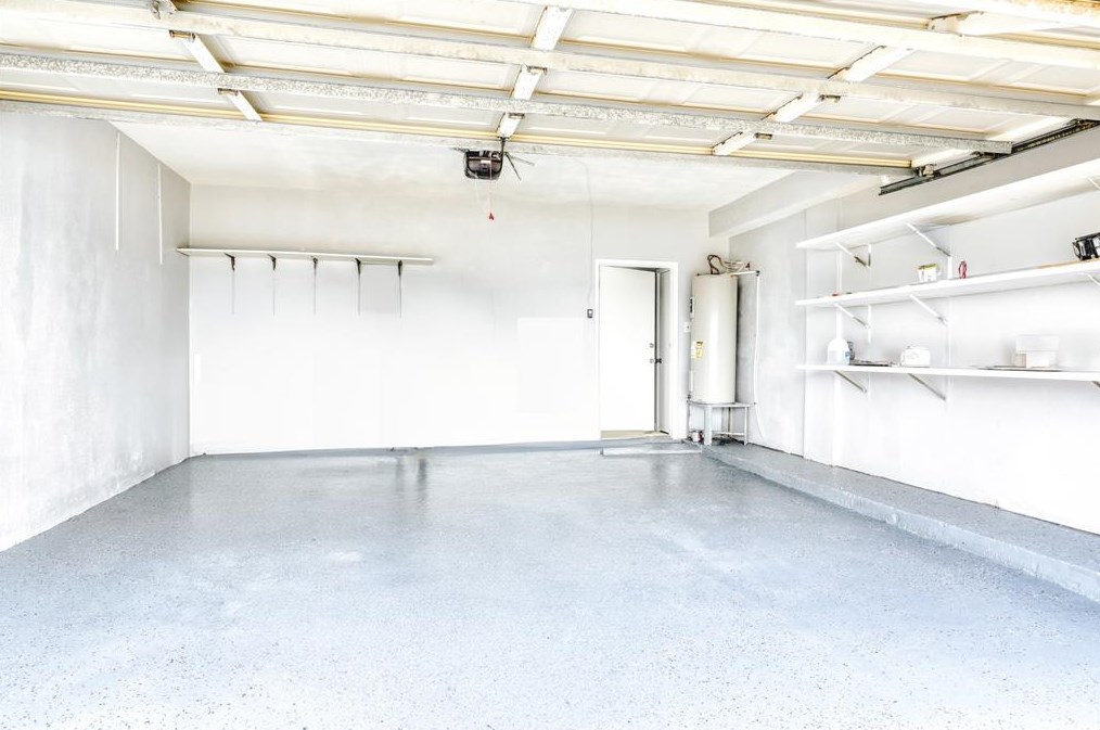 1300 Augusta Dr, Houston TX  77057-2416 exterior