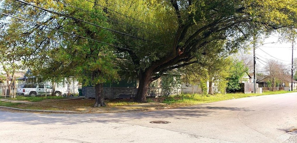 7502 Waxahachie St, Houston TX  77015-4763 exterior