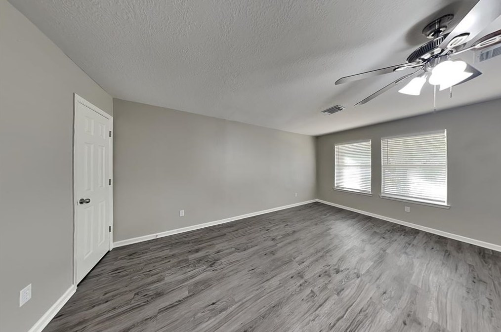 19518 Concho Springs Dr, Katy TX  77449-7301 exterior