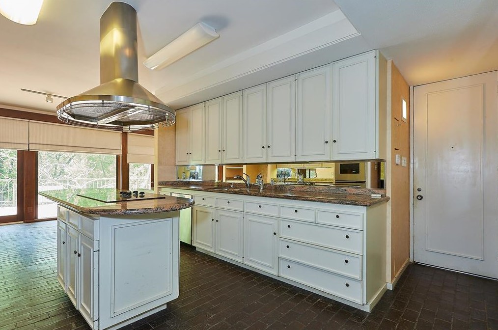 11111 Wickdale Dr, Houston TX  exterior