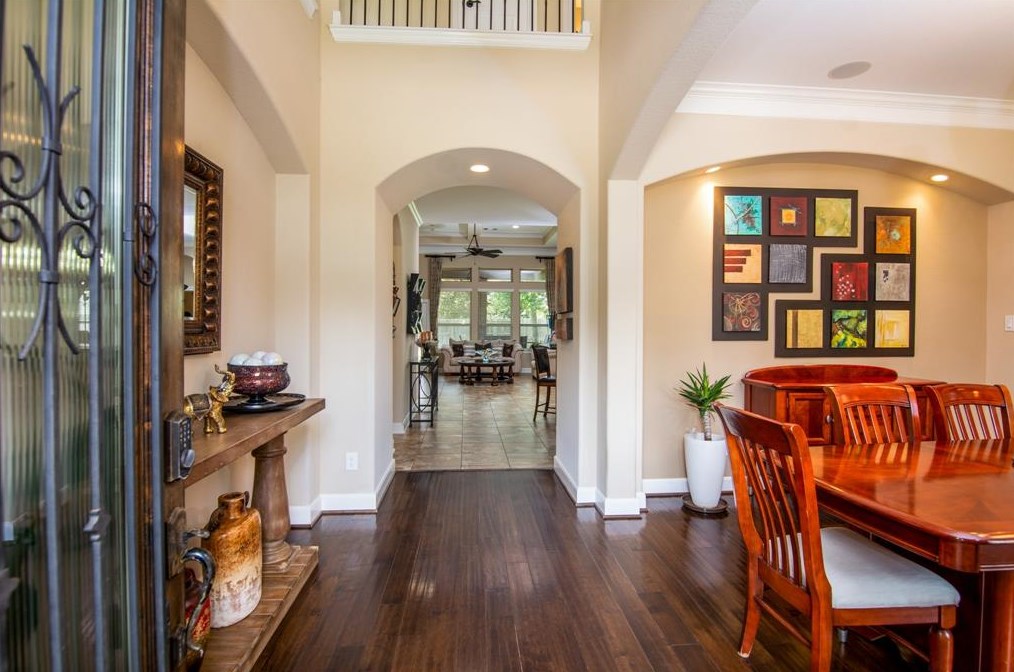 11 Canoe Bend Dr, Spring TX  77389-5091 exterior