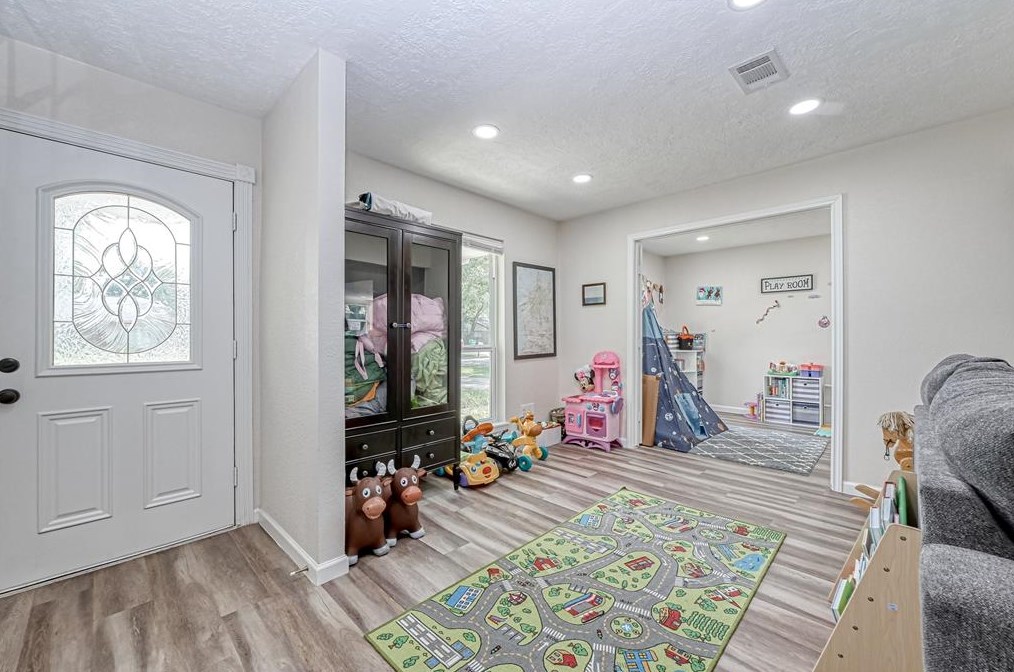 12614 Dermott Dr, Houston TX  77065-2420 exterior