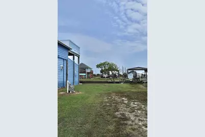 167 County Road 202, Sargent, TX 77414 - Photo 5