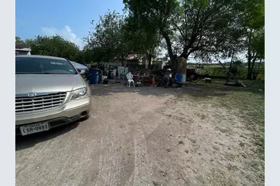 517 Rachal, Odem, TX 78370 - Photo 3