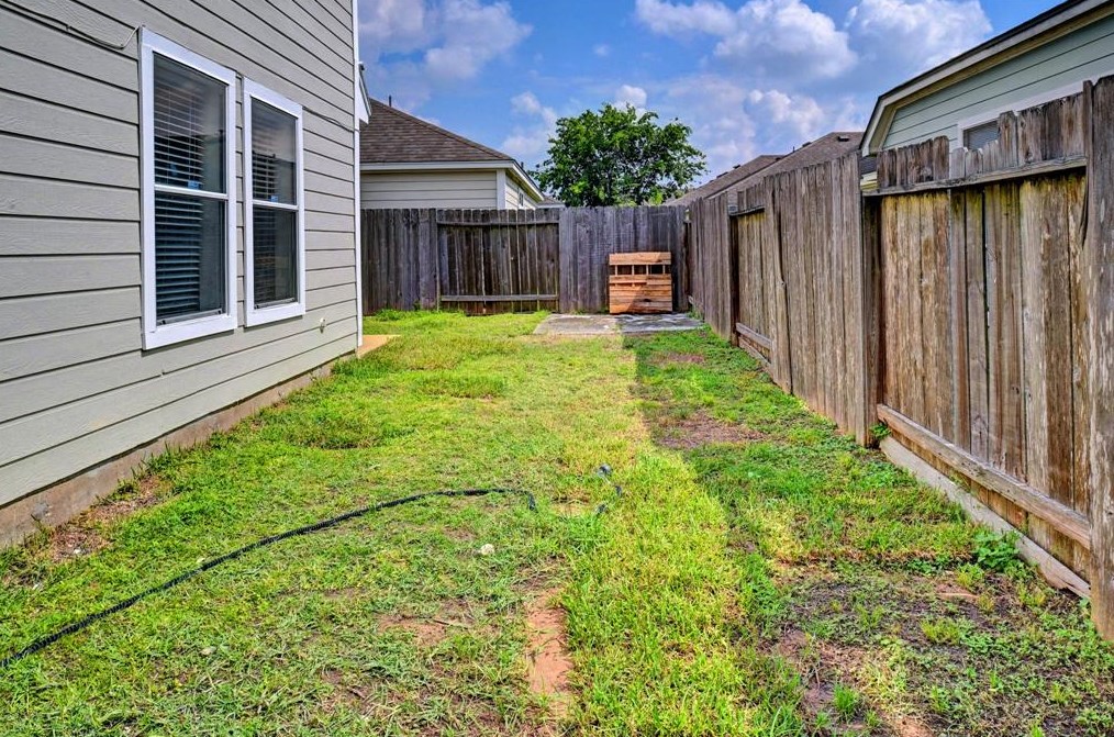 11708 Logan Rdg Dr, Houston TX  77072-5673 exterior