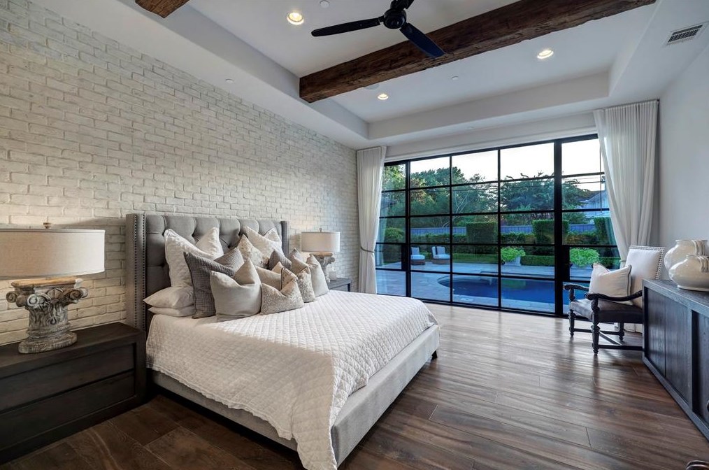 209 Bryn Mawr Cir, Houston TX  exterior