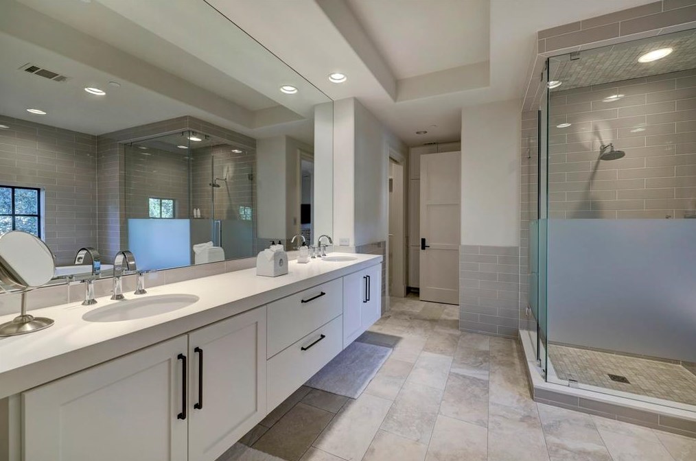 209 Bryn Mawr Cir, Houston TX  exterior