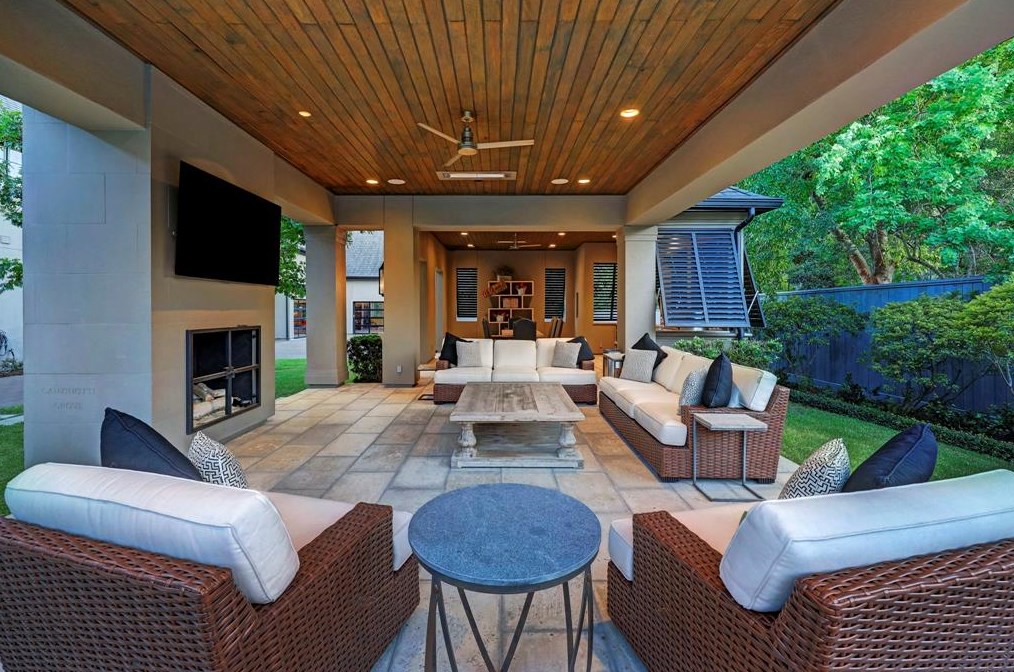 209 Bryn Mawr Cir, Houston TX  exterior