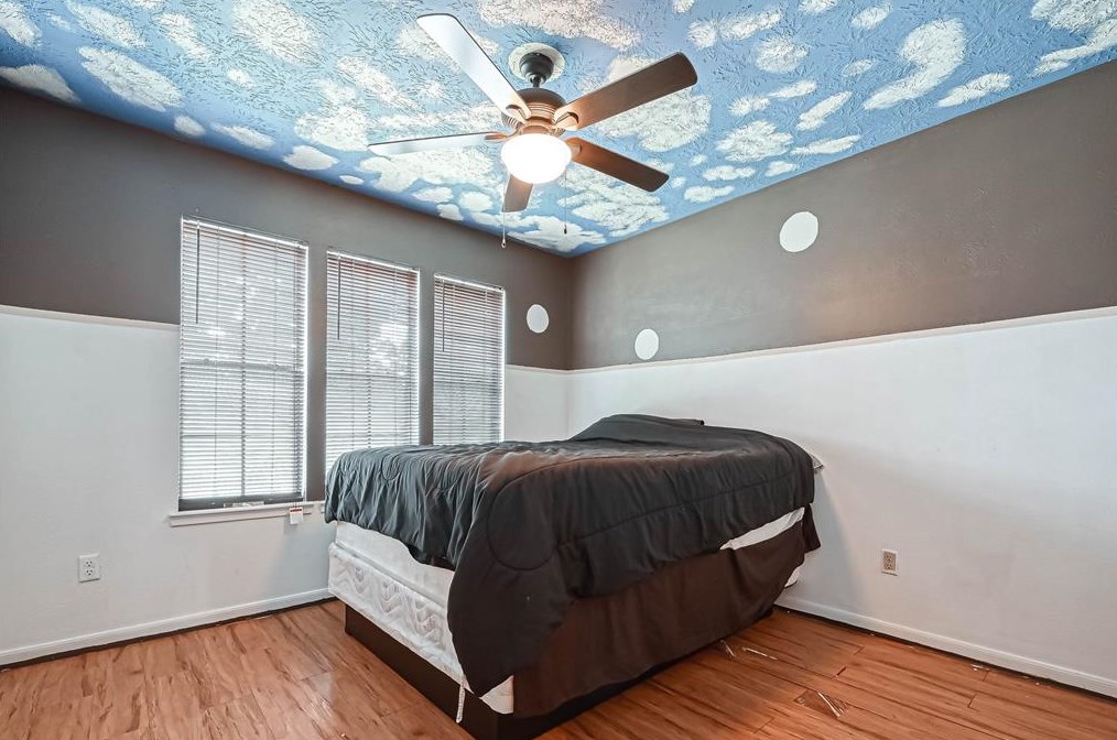 17307 Ponderosa Pne Dr, Houston TX  77090-2057 exterior