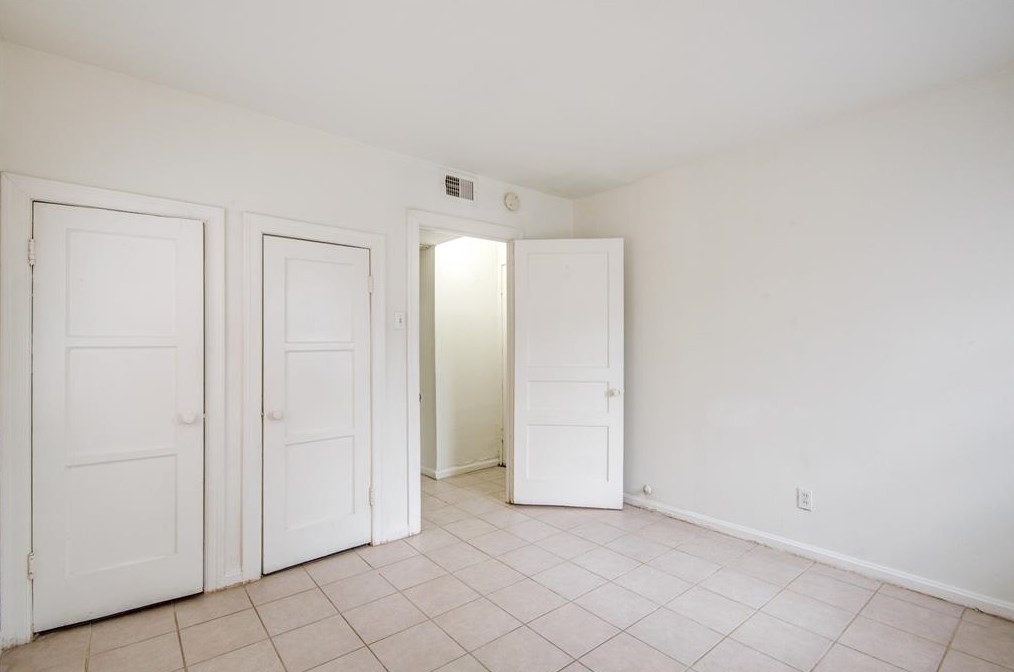 1824 Main St, Houston TX  77098-3547 exterior