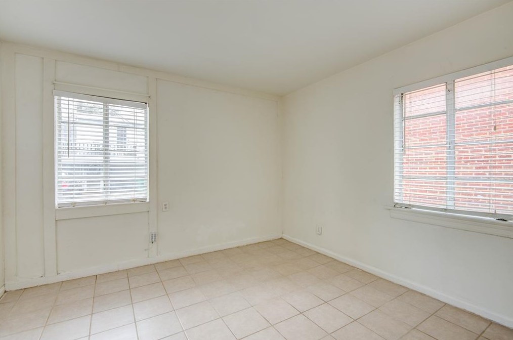 1824 Main St, Houston TX  77098-3547 exterior